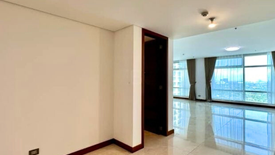 3 Bedroom Condo for sale in Two Roxas Triangle, Urdaneta, Metro Manila near MRT-3 Buendia