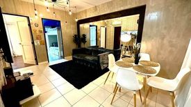 2 Bedroom Condo for sale in Highway Hills, Metro Manila near MRT-3 Boni