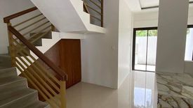 4 Bedroom House for sale in Santo Tomas, Laguna