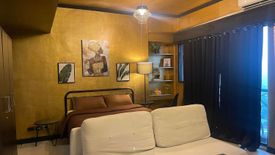 Condo for sale in Poblacion, Metro Manila