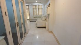 3 Bedroom Townhouse for rent in Sam Sen Nai, Bangkok near BTS Ari