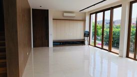 5 Bedroom House for sale in alabang west village, Tondo, Metro Manila