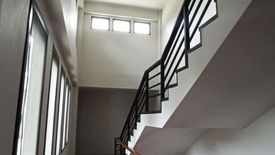 House for rent in San Lorenzo, Metro Manila near MRT-3 Ayala