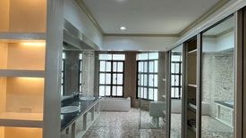 House for rent in New Alabang Village, Metro Manila