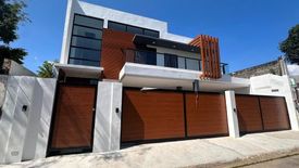 5 Bedroom House for sale in BF Homes, Metro Manila