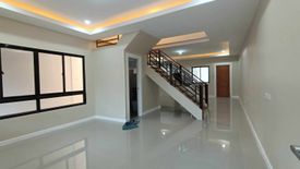 3 Bedroom House for sale in Talon Dos, Metro Manila