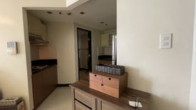 1 Bedroom Condo for sale in One Central, Urdaneta, Metro Manila near MRT-3 Ayala