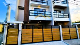 4 Bedroom Townhouse for sale in Talon Singko, Metro Manila