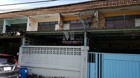 Townhouse for sale in Bang Lamphu Lang, Bangkok near BTS Wongwian Yai