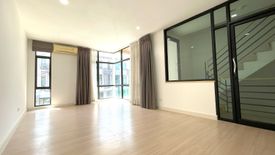 3 Bedroom Townhouse for sale in Plex Watcharapol, Tha Raeng, Bangkok