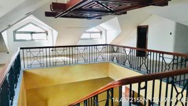 House for sale in Pulang Lupa Dos, Metro Manila