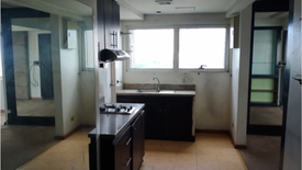 Condo for sale in Addition Hills, Metro Manila