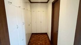 3 Bedroom House for rent in San Lorenzo, Metro Manila near MRT-3 Ayala