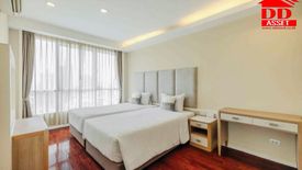 2 Bedroom Serviced Apartment for rent in Khlong Toei, Bangkok near BTS Phrom Phong