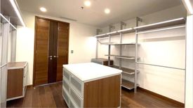 4 Bedroom Condo for sale in Urdaneta, Metro Manila near MRT-3 Buendia