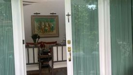 4 Bedroom House for sale in Bel-Air, Metro Manila