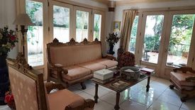 House for sale in Malanday, Metro Manila