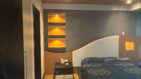 1 Bedroom Condo for rent in San Lorenzo, Metro Manila near MRT-3 Ayala