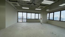 Office for rent in Highway Hills, Metro Manila near MRT-3 Boni