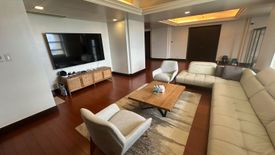 4 Bedroom Condo for sale in Urdaneta, Metro Manila near MRT-3 Ayala