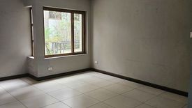 5 Bedroom Townhouse for Sale or Rent in Mariana, Metro Manila near LRT-2 Betty Go-Belmonte