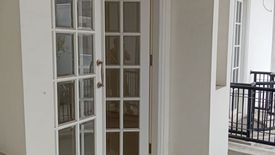 4 Bedroom House for sale in Lakar Santri, East Java