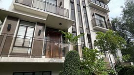 5 Bedroom House for rent in McKinley Hill Village, McKinley Hill, Metro Manila