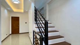 4 Bedroom Townhouse for sale in Bangkal, Metro Manila near MRT-3 Magallanes