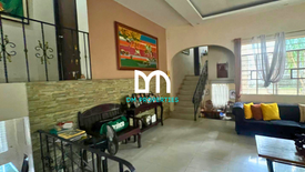 6 Bedroom House for sale in Saint Ignatius, Metro Manila