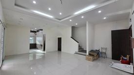 4 Bedroom House for sale in Jalan Silibin, Perak