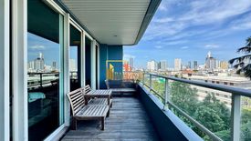 3 Bedroom Condo for sale in Watermark Chaophraya River, Bang Lamphu Lang, Bangkok