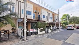 3 Bedroom Townhouse for sale in Talat, Samut Prakan