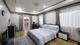 4 Bedroom House for sale in Almanza Dos, Metro Manila