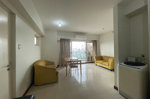 3 Bedroom Condo for rent in Urdaneta, Metro Manila near MRT-3 Ayala