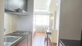 1 Bedroom Condo for sale in Sam Sen Nok, Bangkok