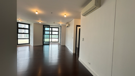 2 Bedroom Condo for sale in San Lorenzo, Metro Manila near MRT-3 Ayala