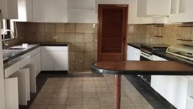 4 Bedroom House for sale in Bel-Air, Metro Manila