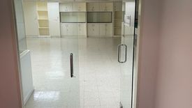 Office for rent in Poblacion, Metro Manila