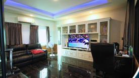 6 Bedroom House for sale in Nai Mueang, Phitsanulok