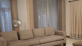 7 Bedroom House for rent in Magallanes, Metro Manila near MRT-3 Magallanes