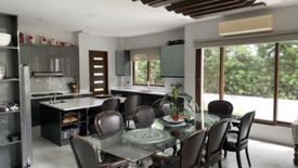 6 Bedroom House for sale in Magallanes, Metro Manila near MRT-3 Magallanes