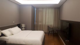 3 Bedroom Condo for sale in Park Terraces, San Lorenzo, Metro Manila near MRT-3 Ayala