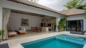 Villa dijual dengan 6 kamar tidur di Seminyak, Bali