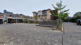 5 Bedroom House for sale in Cimenyan, West Java