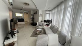 2 Bedroom Condo for sale in BGC, Metro Manila