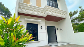 Townhouse dijual dengan 4 kamar tidur di Lenteng Agung, Jakarta