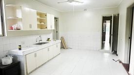 4 Bedroom House for rent in Dasmariñas North, Metro Manila near MRT-3 Ayala