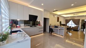 4 Bedroom House for sale in Dengkil, Selangor