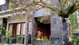 4 Bedroom House for sale in Dago, West Java