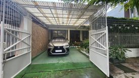 Rumah disewa dengan 7 kamar tidur di Buahbatu, Jawa Barat